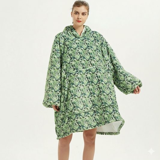 Green Camo ArcticLuxe™ – Premium Heavyweight Wearable Blanket Hoodie
